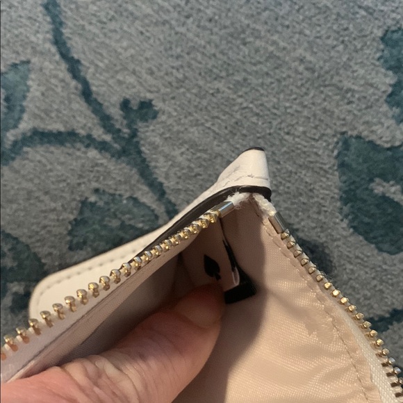 Kate Spade medium L Zip wallet Card Holder Rainbow Never Used - Picture 5 of 7